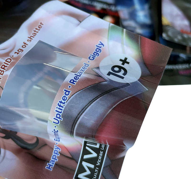 Hot Sell Plastic Bags Matte Smell Proof Stand Up Doypack Bag Child Proof Reasealabel Zipper Custom Mylar Bags