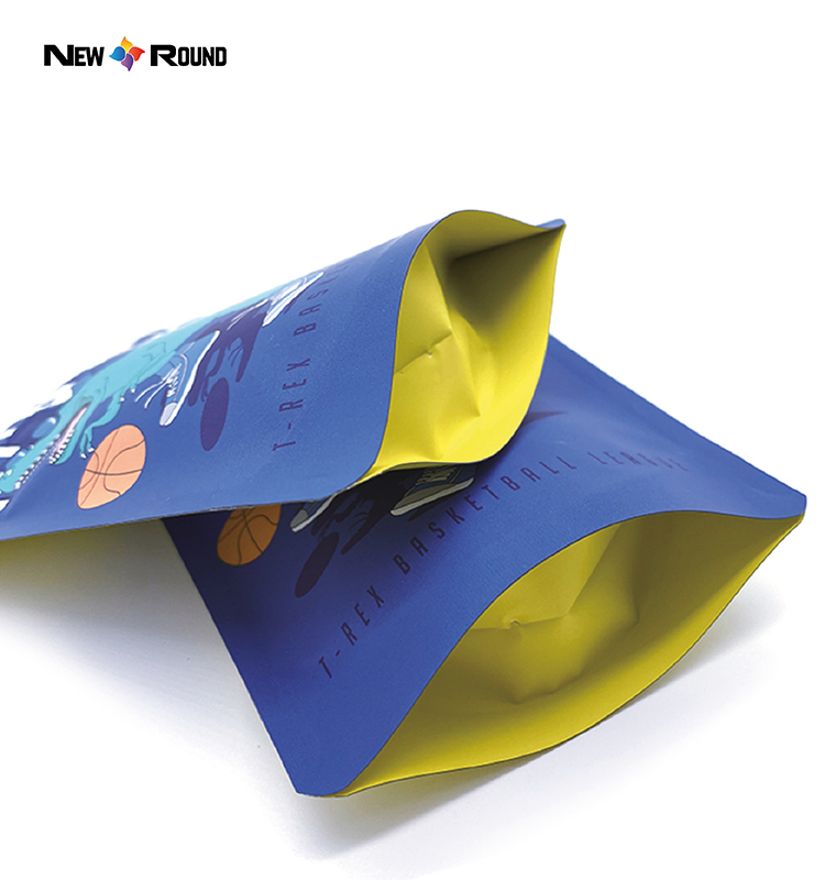 Smell Proof Airtight Foil Plastic Mylar Bags Laser Holographic Reusable Small Ziplock Packaging Mini Gummies Bag