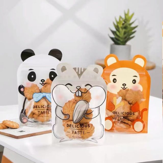 How Tea Companies Use Shaped Mylar Bags for Premium Appeal